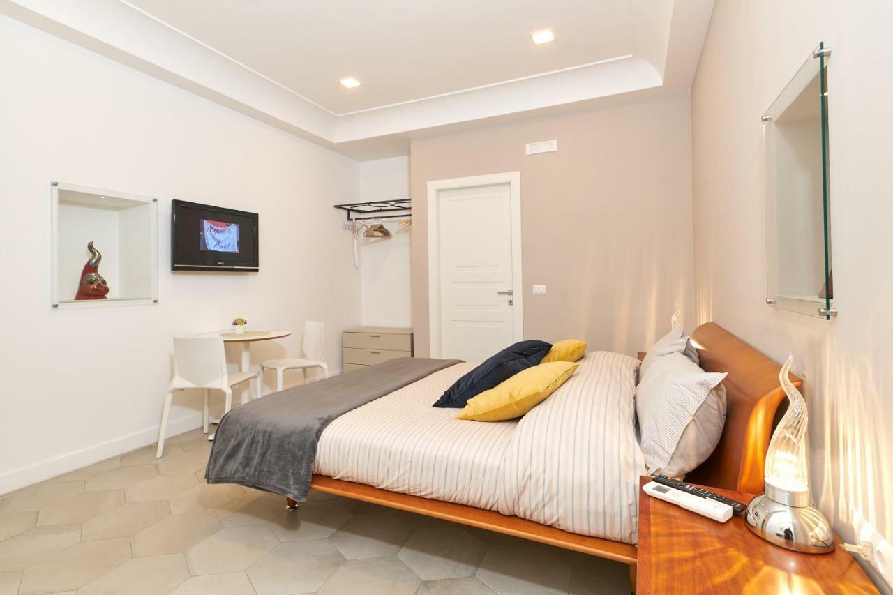 A Casa Del Principe Lt Bed & Breakfast Napoli Eksteriør bilde