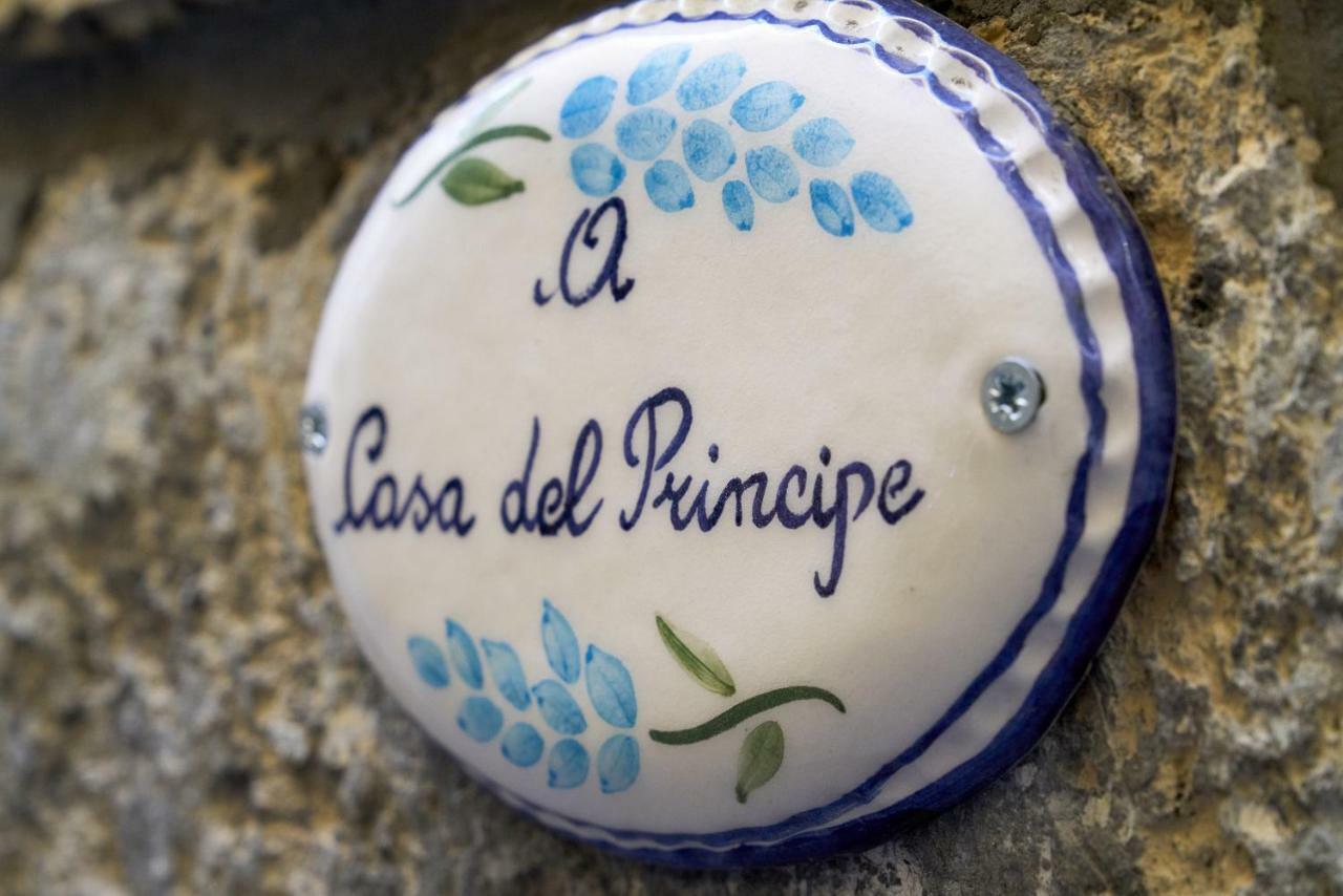A Casa Del Principe Lt Bed & Breakfast Napoli Eksteriør bilde